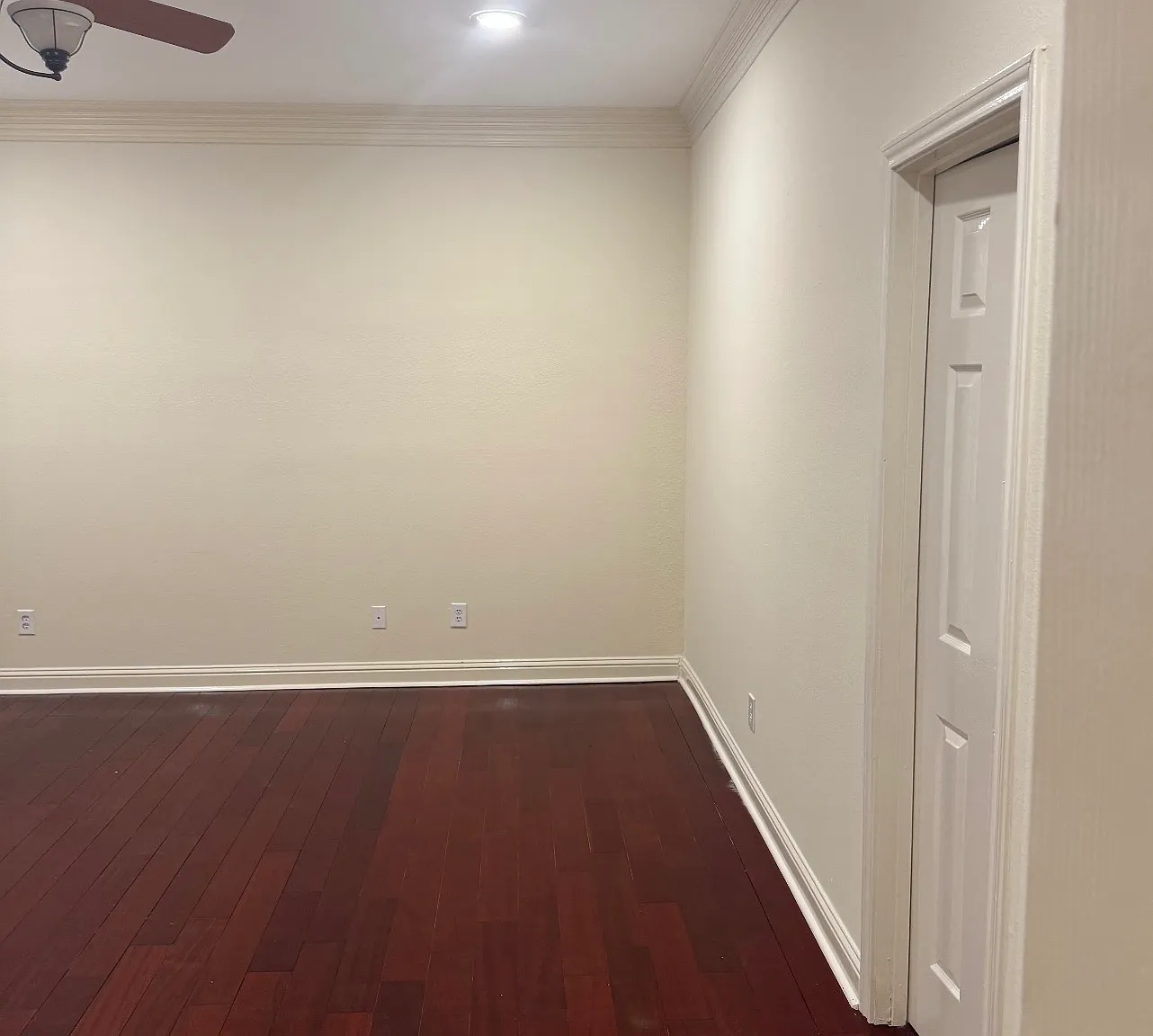 4 bed, 2500 sqft, $2,700 — Photo 4