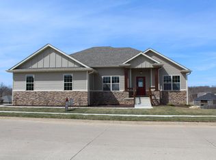 601 Rhino Ct, Columbia, MO 65202