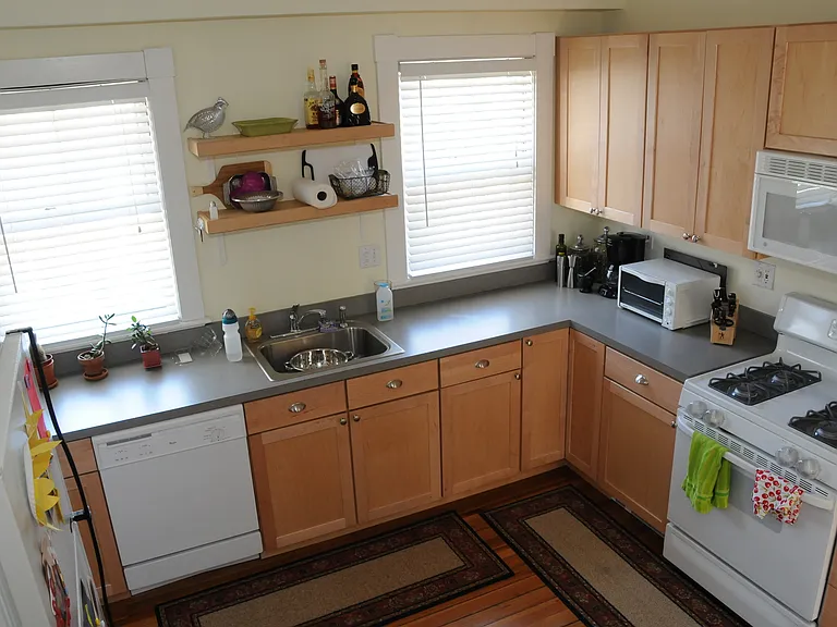 35 Ashland St #1 — Photo 7
