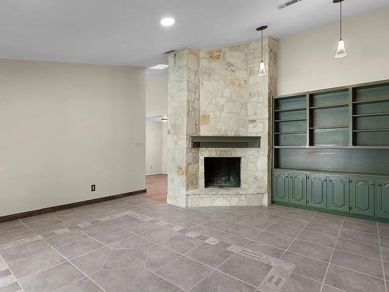 1711 Old Mill Rd — Photo 15