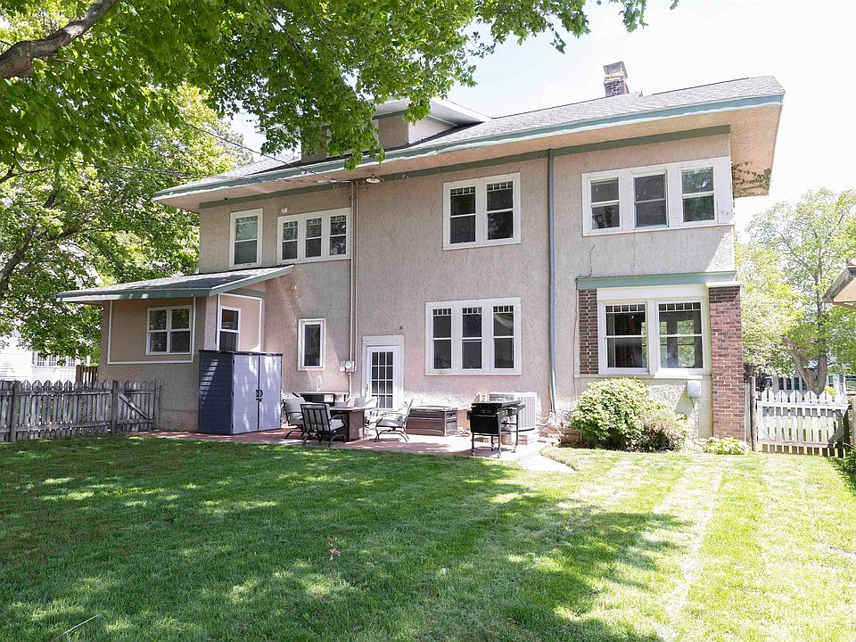 710 N Elm St, Cresco, IA 52136 Zillow