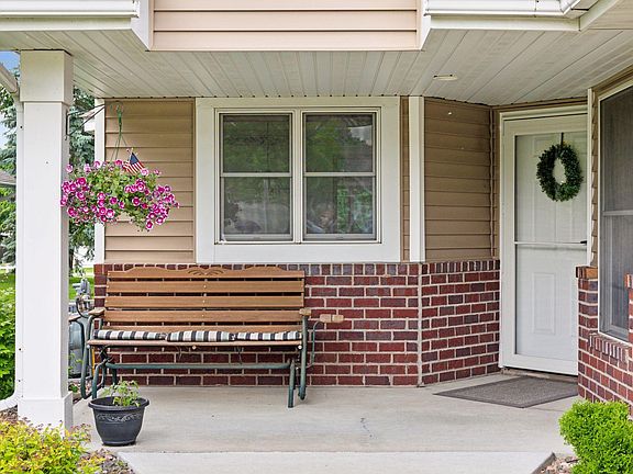 3rd image of 2601 Rosetown Ct