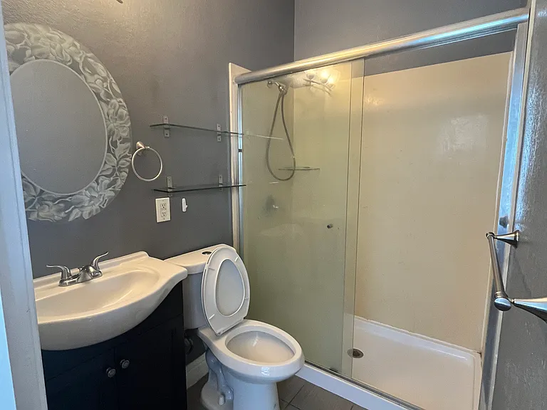 145 George St #5 — Photo 14