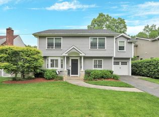 276 Jefferson Ave, Cresskill, NJ 07626