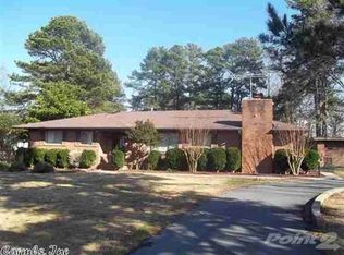 401 Parkway Dr, White Hall, AR 71602