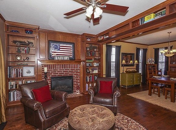 3rd image of 3119 Harwich Ct