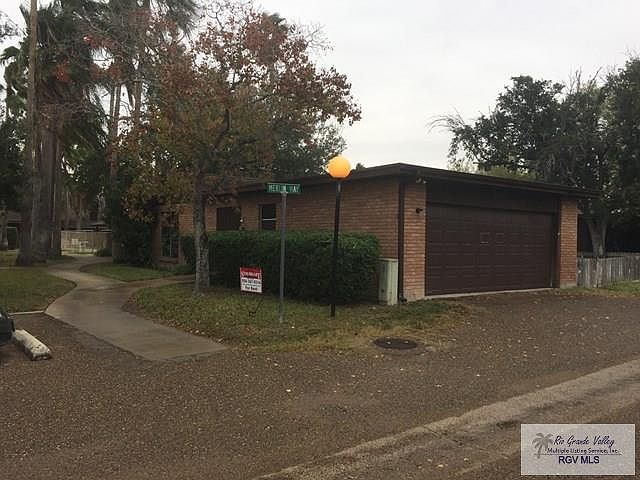 2nd image of 1000 Camelot Dr