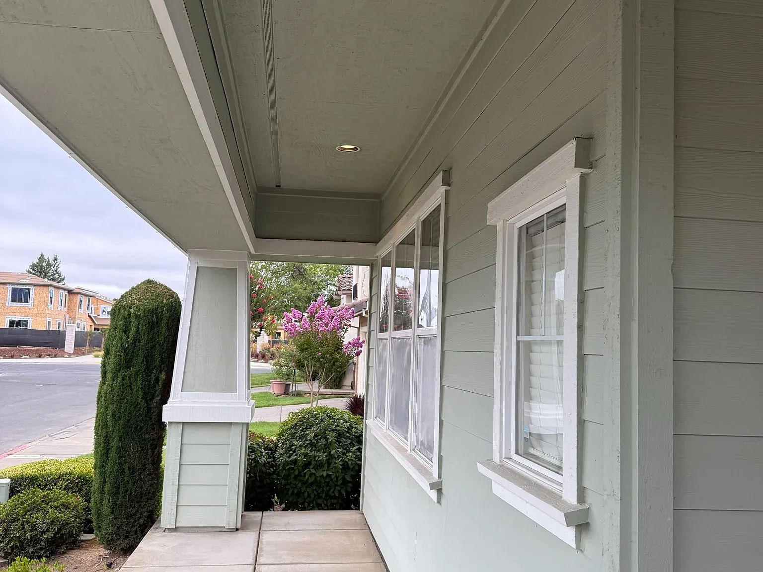 3 bed, 1742 sqft, $4,000 — Photo 2