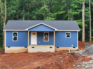 3045 Little Creek Dr, Thomasville, NC 27360