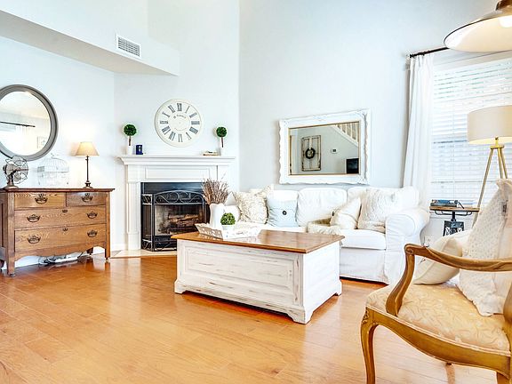 4th image of 701 Wayside Ct