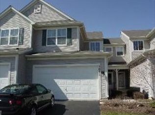 3012 Langston Cir, Saint Charles, IL 60175