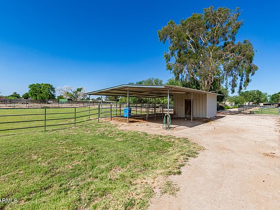 3rd image of 6813 N 186TH Avenue