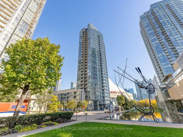 3 Navy Wharf Ct #610, Toronto, ON M5V 3V1