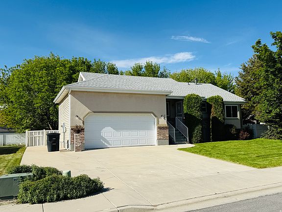 2nd image of 281 E Winchester Dr