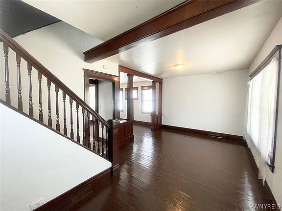 3rd image of 54 Blake St