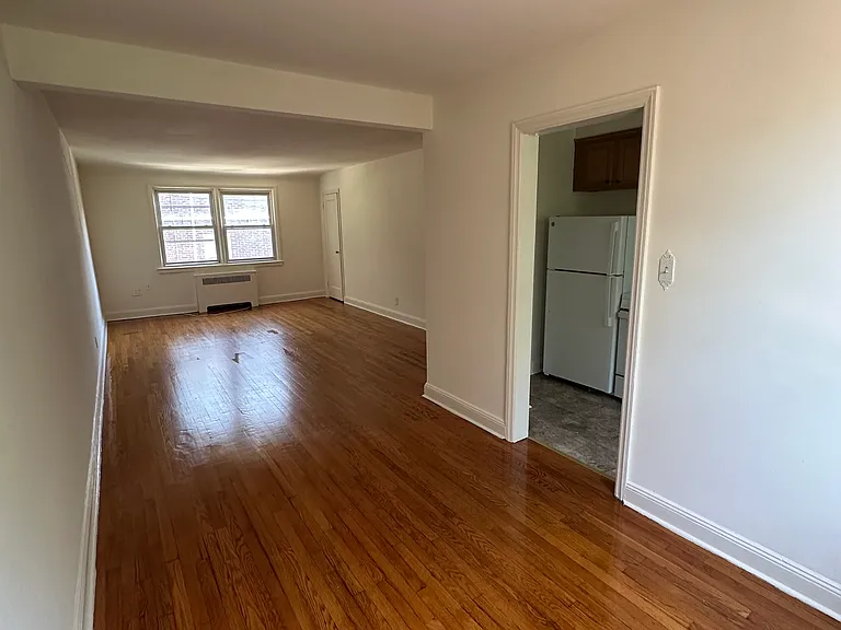 54-58 Jackson Ave #33 — Photo 1
