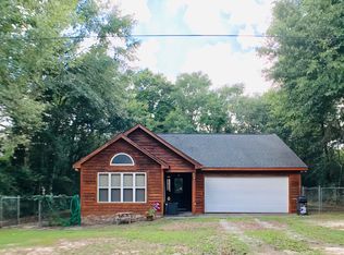 1155 W Palm St, Geneva, AL 36340