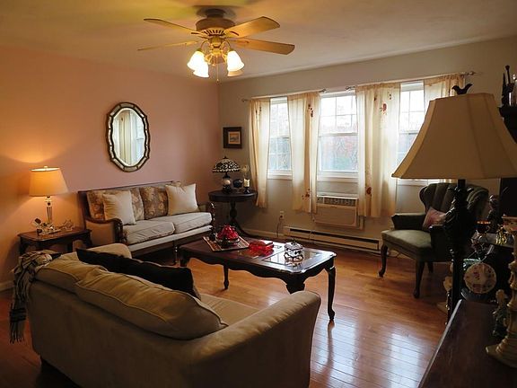 5th image of 207 Samoset St APT C13