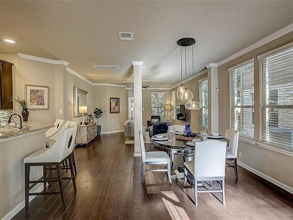 3rd image of 9520 Solana Vista Loop #B