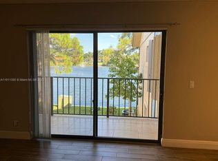 1580 Windorah Way APT E, West Palm Beach, FL 33411