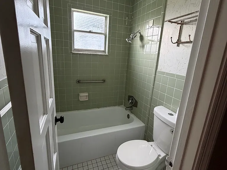 1405 Paula Dr — Photo 21
