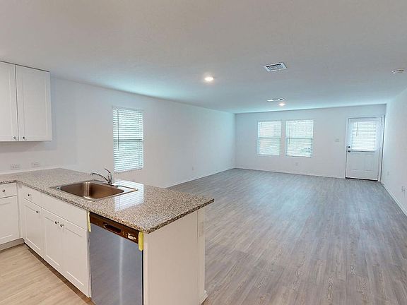 2nd image of 10423 Beachball Bnd