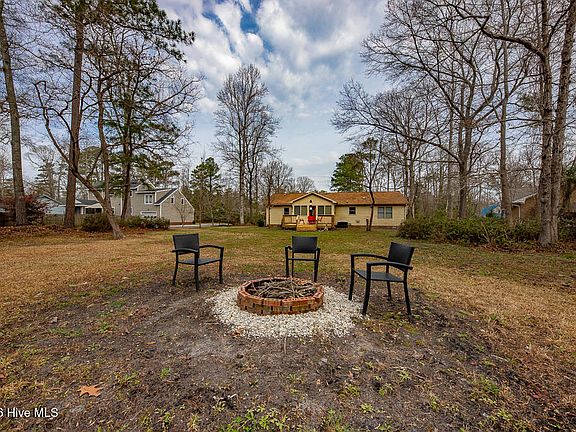 3rd image of 103 Crump Farm Rd