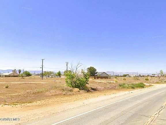 3rd image of 8628 S Loop Blvd