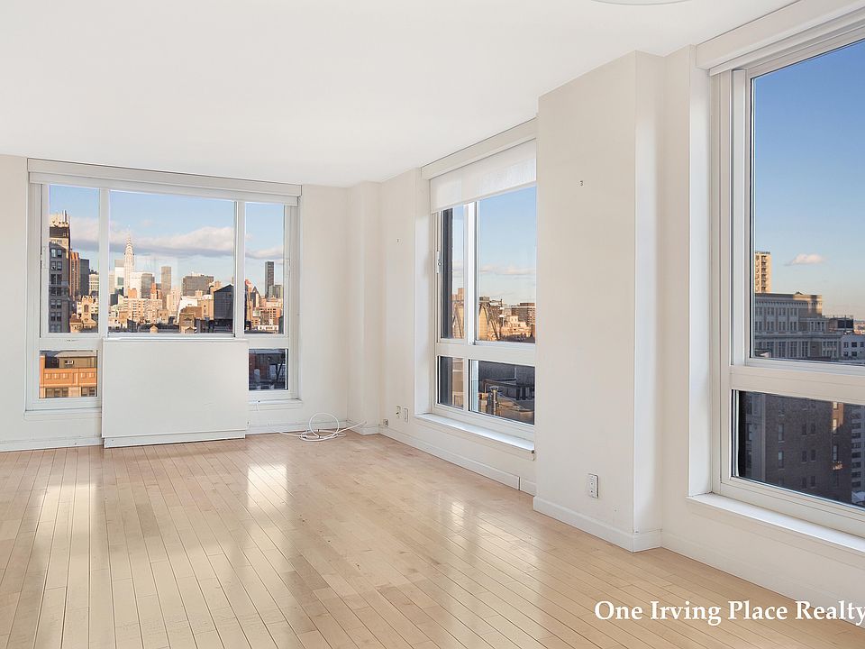 1st image of 1 Irving Pl APT P19f
