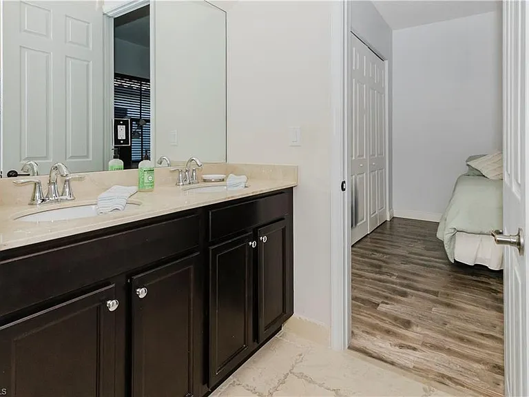 5169 Roma St — Photo 35