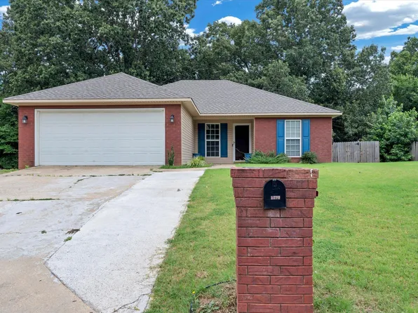 1104 Sandino Dr, Jonesboro, AR 72405