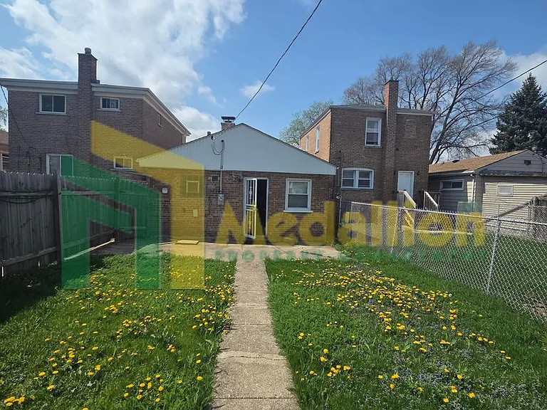 9341 S Parnell Ave — Photo 16