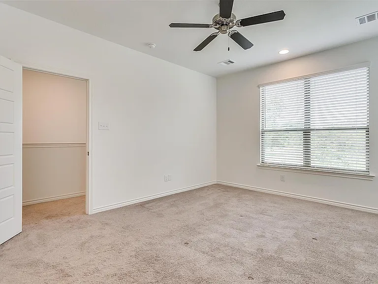 205 Athenia Dr — Photo 10