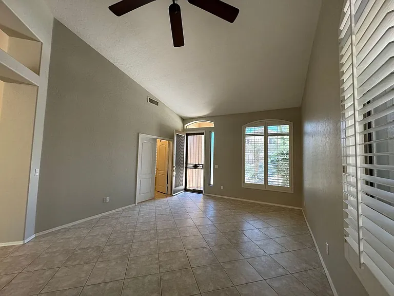 3060 N Ridgecrest #132 — Photo 2