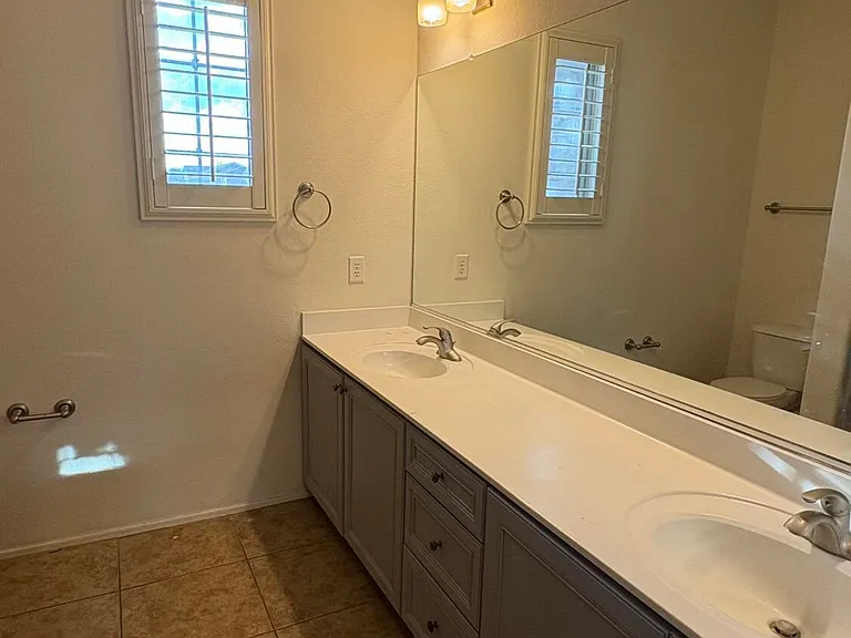 15165 N 143rd Ave — Photo 53