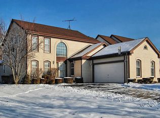 4328 Ivy Ln, Glenview, IL 60026