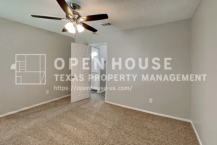 4300 Spring Hill Ln — Photo 15