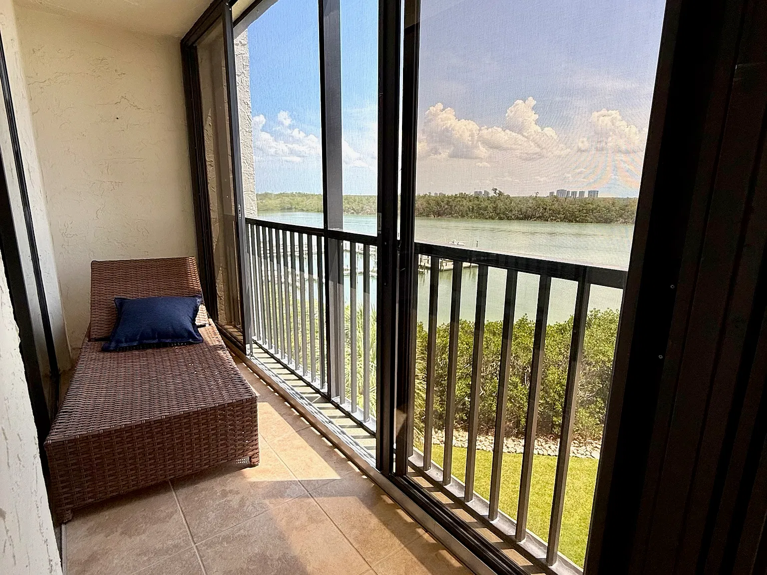 2 bed, 1468 sqft, $8,500 — Photo 4