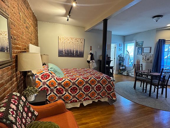 2nd image of 18 Hyde Park Ave APT 3