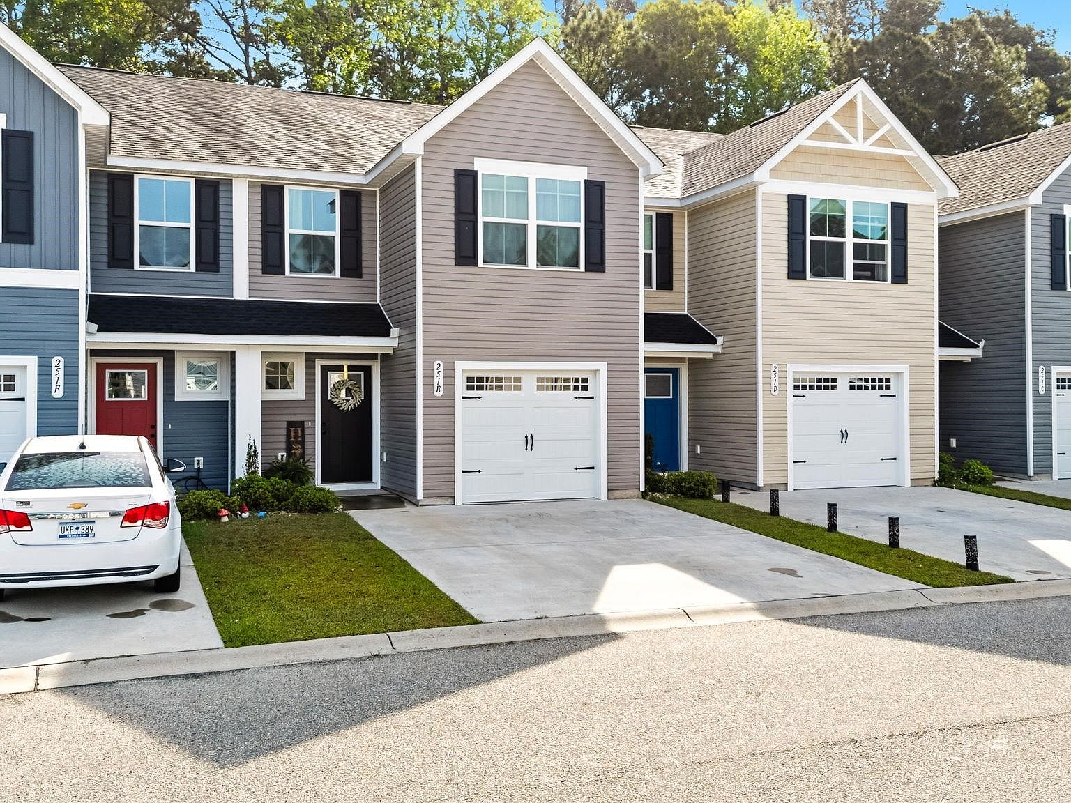 251 Christiana Ln. Unit E