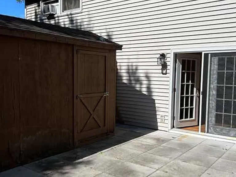 351 W Grape St — Photo 26
