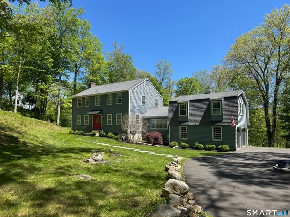 37 Lamppost Drive, Redding, CT 06896