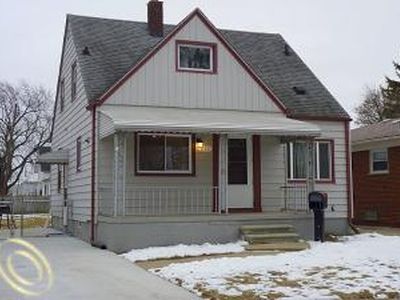 911 Sycamore St, Wyandotte, MI, 48192