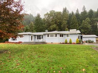 172 View Ln, Days Creek, OR 97429