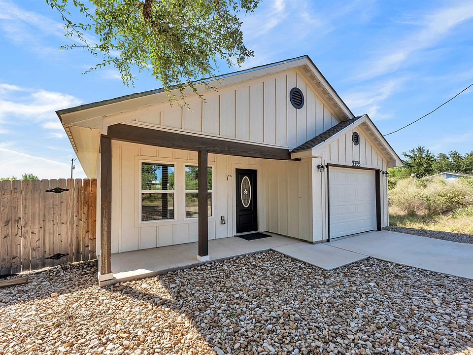 1st image of 1706 Redwood Drive