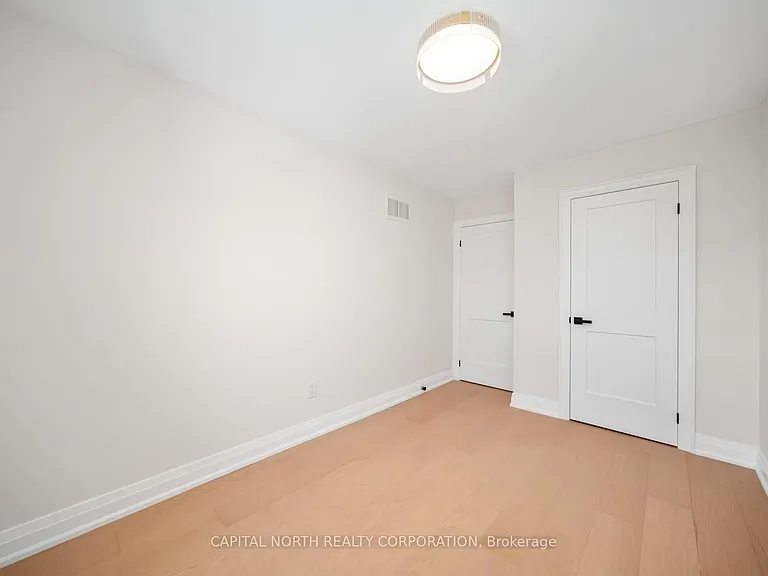 231 Venice Gate Dr — Photo 30