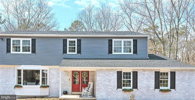 1st image of 792 McKendimen Rd