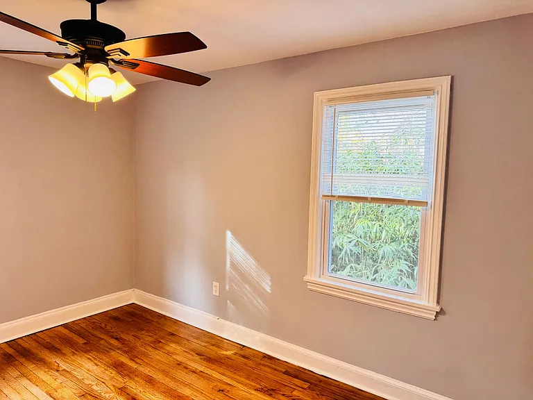 908 Hudson Ave FHY Properties, LLC — Photo 37