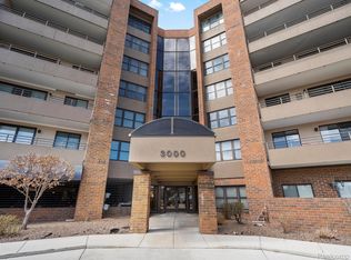 3103 Country Club Dr, Saint Clair Shores, MI 48082