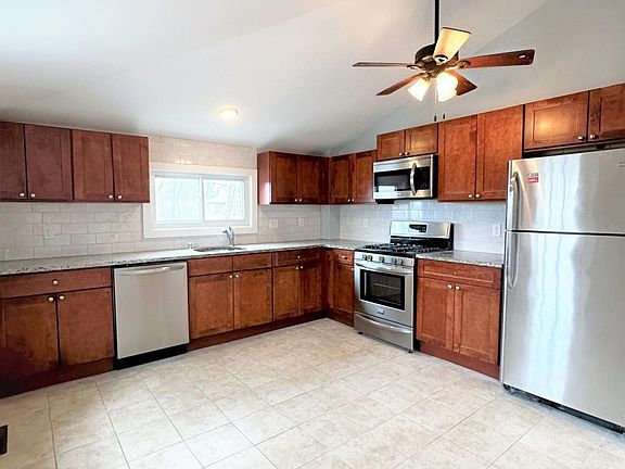 2nd image of 185 Kendrick Ave #1L